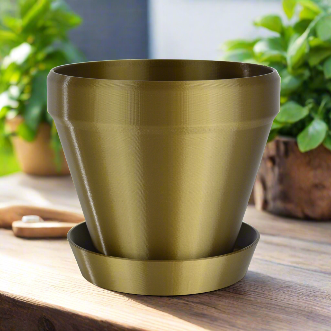 Large Classic Flower Pot, 8-inch Round Planter, Bronze Color, Indoor / Outdoor